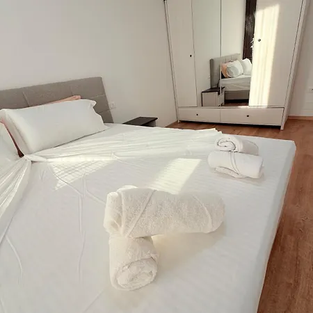 Solix Skyline Appartement *